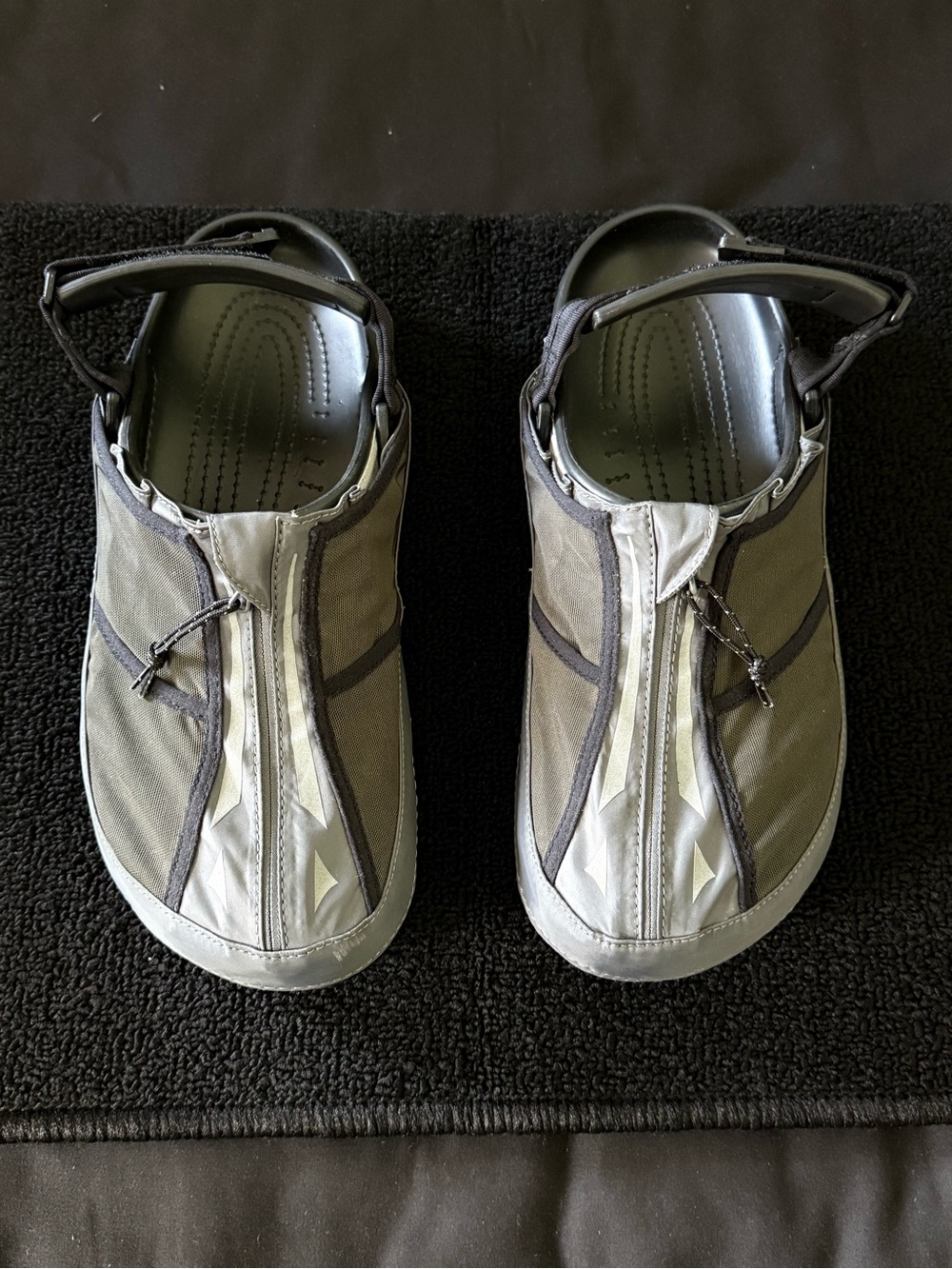 Men's Size 12 Crocs Classic Energy Running Vest Clog